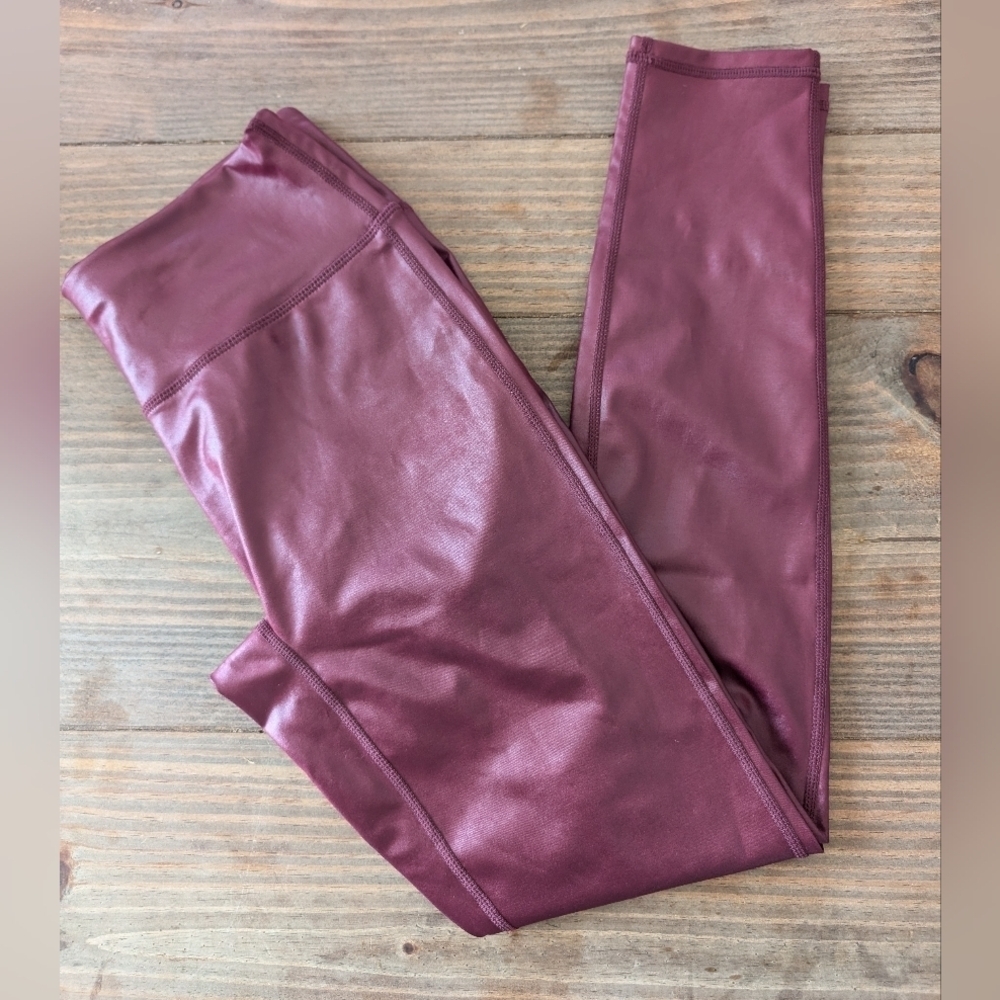 NWT FABLETICS Motion 365+ Shiny Leggings